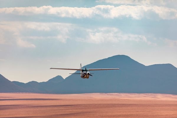 42 Kwessi Dunes Plane