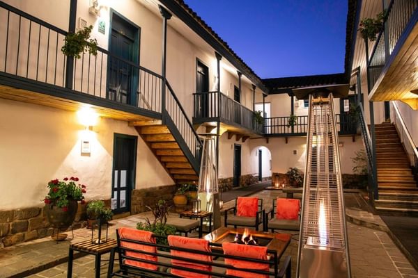 Abittare heated courtyard