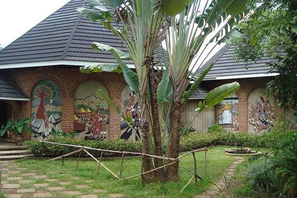 Dedza Pottery Lodge Exterior