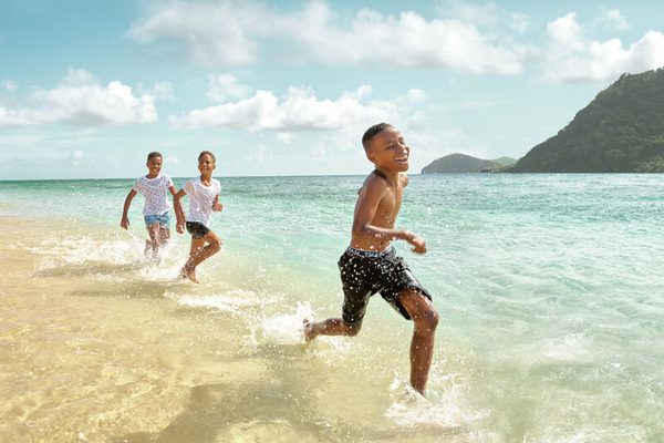 Happiness kids hero landscape 1 Fiji December
