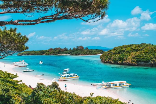 Kabira Bay Ishigaki Island Okinawa Japan min