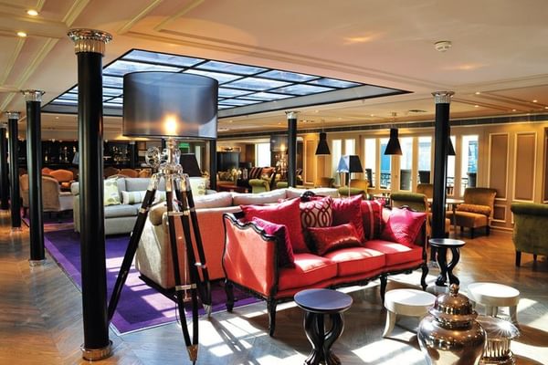 Lounge Bar Mayfair Cruises Egypt