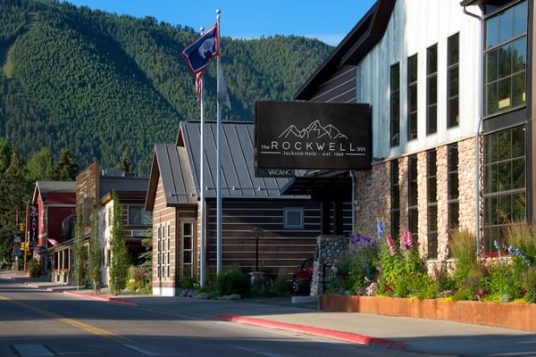 Outside The Rockwell Inn US 1