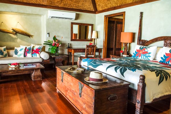 Pacific Resort Aitutaki cook islands Premim Beachfront Bungalow 2 jpg