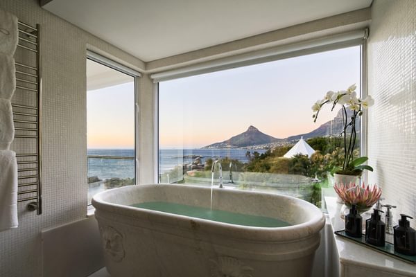 Twelve Apostles SA Cspe Town Wetu25