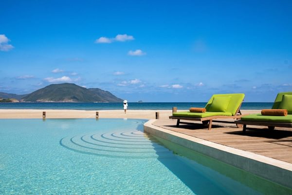 When Swimming Pool2 Six Senses Con Dao