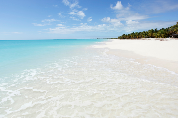 Beautiful beach scene in Antigua and Barbuda Canva Pro